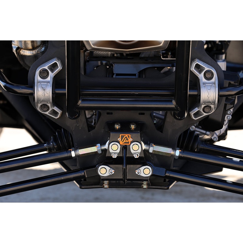Can-Am Maverick R Pro Series Pull Plate